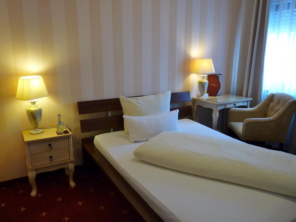 Hotel Geissler Stuttgart Ngoại thất bức ảnh